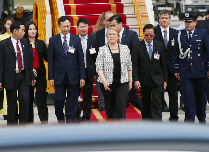 Hình ảnh đầu tiên của Tổng thống Chile tại Hà Nội